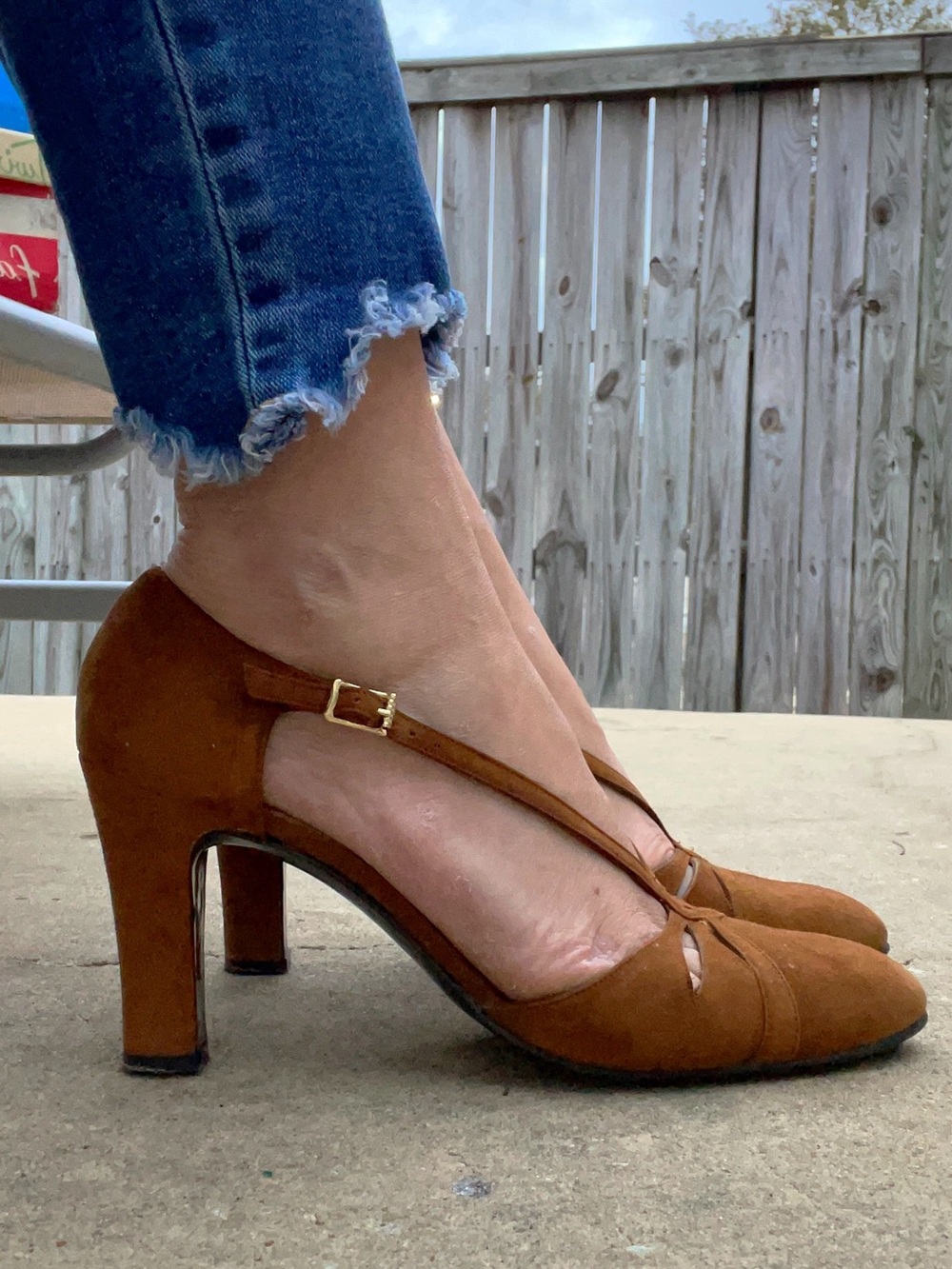 Vintage 70s 80s Joyce California Brown Suede T Strap Made in Spain CutOut Pumps